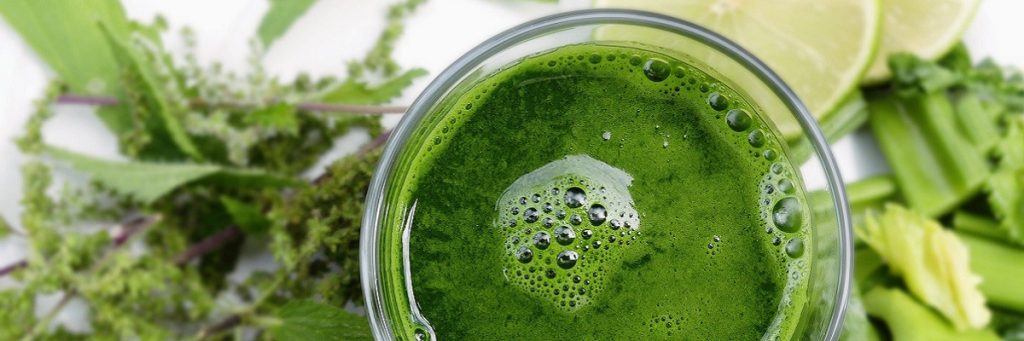 Green smoothie, which is a good way to take your chlorella