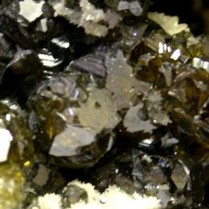 Close up image of zinc crystals